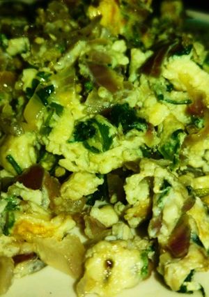 एग भुर्जी (egg bhurji recipe in Hindi) रेसिपी मुख्य फोटो