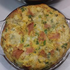 A picture of Frittata Florentine w/ ham and provolone.