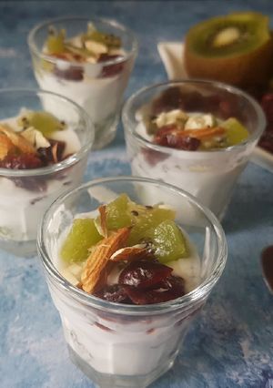 A picture of Fruity coconut cream shot.