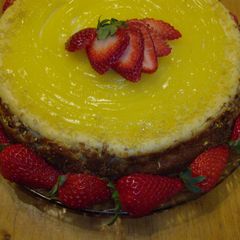 A picture of LEMON CHEESECAKE.