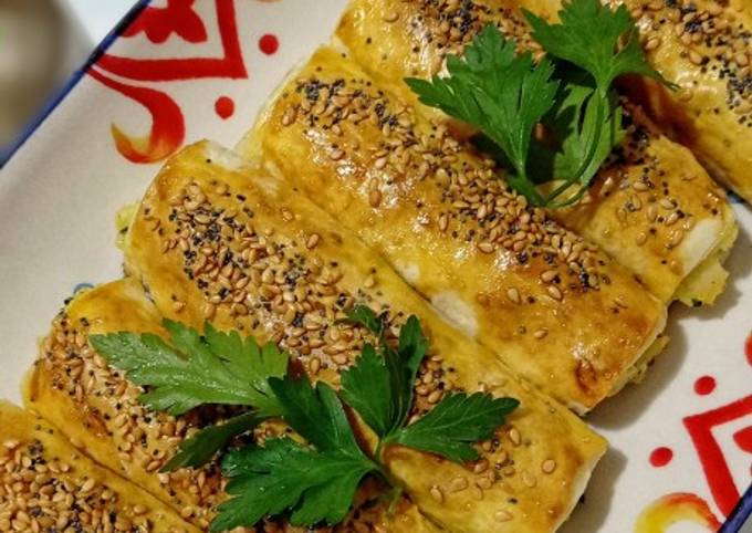 Patatesli börek (potato pie)