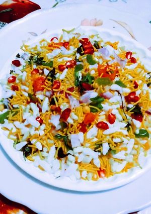 A picture of ટેસ્ટી હેલ્ધી સૂકી ભેળ.