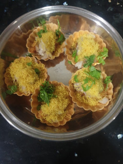 બાસ્કેટ ચાટ(Basket Chaat Recipe in Gujarati) રેસીપી મુખ્ય ફોટો