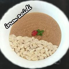 A picture of 🍜Gur/jaggery sooji halwa (jaggery semolina pudding)🍜.