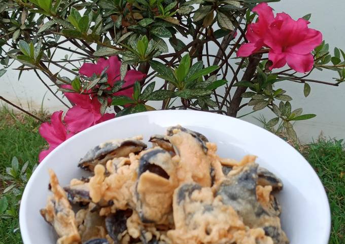 Langkah Mudah untuk Menyiapkan Kripik Jamur kuping, Menggugah Selera