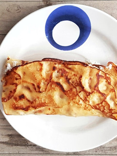 Una foto de Tortitas ruladas de Miel y Mandarina rellenas de "Mel y Mató"