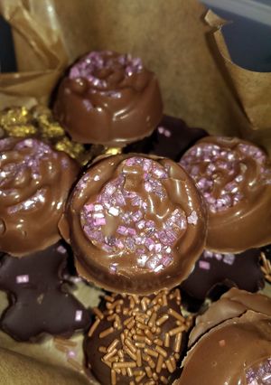 A picture of Sophie's strawberry cream chocolates..