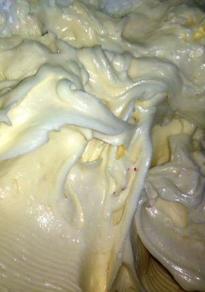 A picture of Best cream cheese icing.