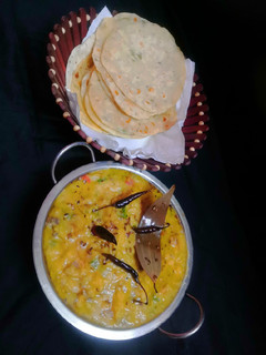 মেথি পরোটা ও ডাল ফ্রাই(Methi porota with dal fry recipe in Bengali) রেসিপির প্রধান ছবি