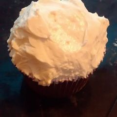 A picture of Creamy Butter Frosting.