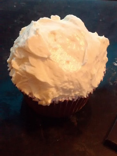 A picture of Creamy Butter Frosting.