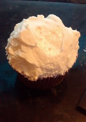 A picture of Creamy Butter Frosting.