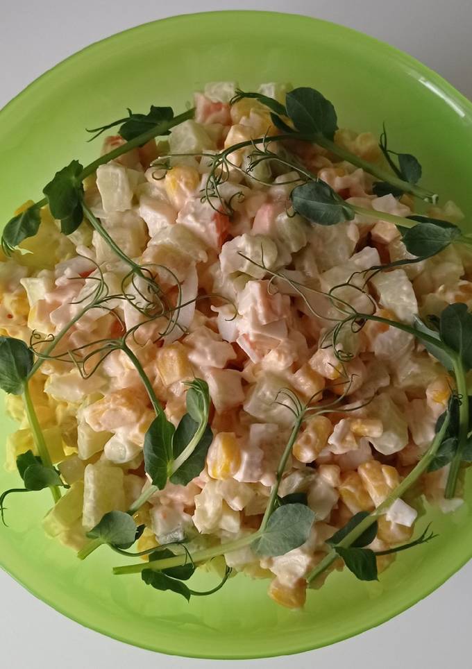 Салат з крабовими паличками