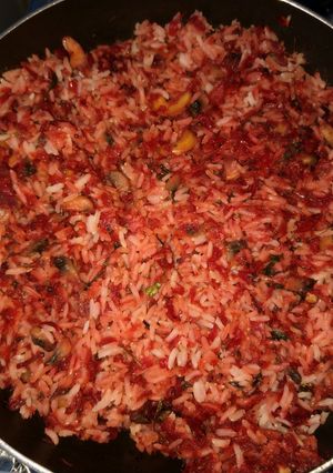 A picture of Beetroot carrot mushroom fried rice.