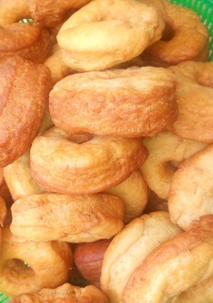 A picture of Plain doughnut.