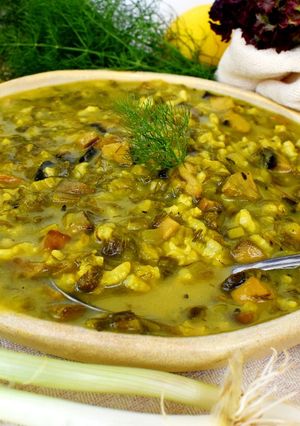 Φωτογραφία της συνταγής Vegan μαγειρίτσα μανιταριών με πατατολέμονο