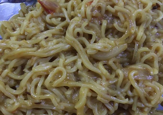 Tadka maggi Recipe by Neetu wadhwa - Cookpad