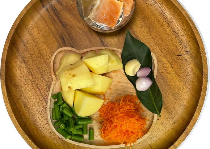 Resep MPASI 6m+ - Potato Puree with Salmon Garlic Butter