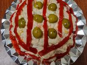 Una foto de ensaladilla con melva