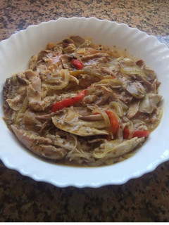 Una foto de Pollo asado en salsa