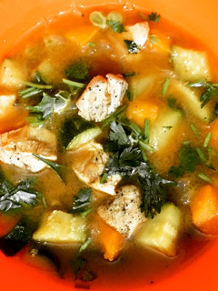 A picture of Lemon chicken soup.