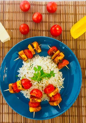 A picture of Spicy and Tangy Cherry Tomato-Paneer Tasty Bites😋.