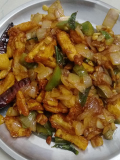 A picture of Honey chilli potato.