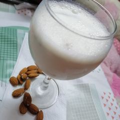 Almond shake 🥛 A picture of Almond shake 🥛.