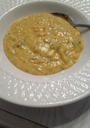 A picture of Broccoli & Cheese Soup.