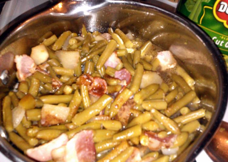 GREENBEANS WITH POTATOS,ONION.&BACON.