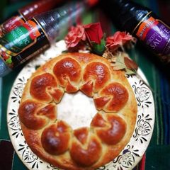 Chicken Buns Ring Bread A picture of Chicken Buns Ring Bread.