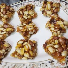 A picture of Peanut 🥜 chikki bites.