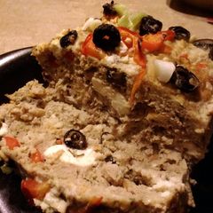 A picture of Mediterranean chicken meatloaf.