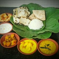 A picture of Bundeli kachi rasoi.
