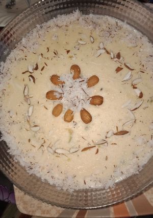 A picture of Laziza khiar.