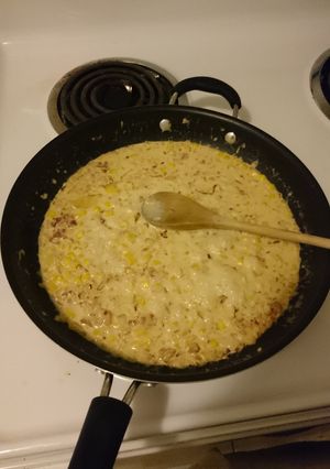 A picture of Yummy White Pasta Sauce!.