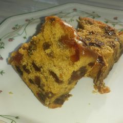 A picture of Genoa Cake.