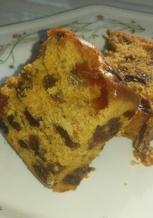 A picture of Genoa Cake.