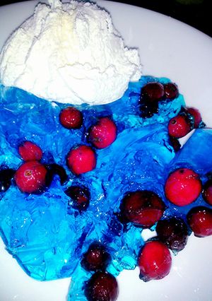 A picture of 4th of July JELLO.