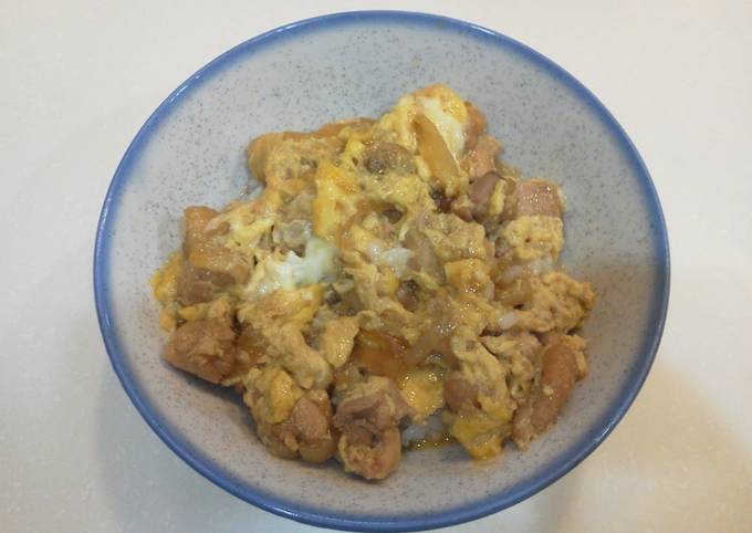 Easy Chicken and Egg Rice Bowl with a Skillet Recipe