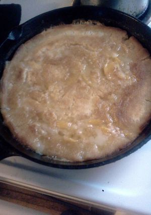 A picture of skillet peach cobbler.