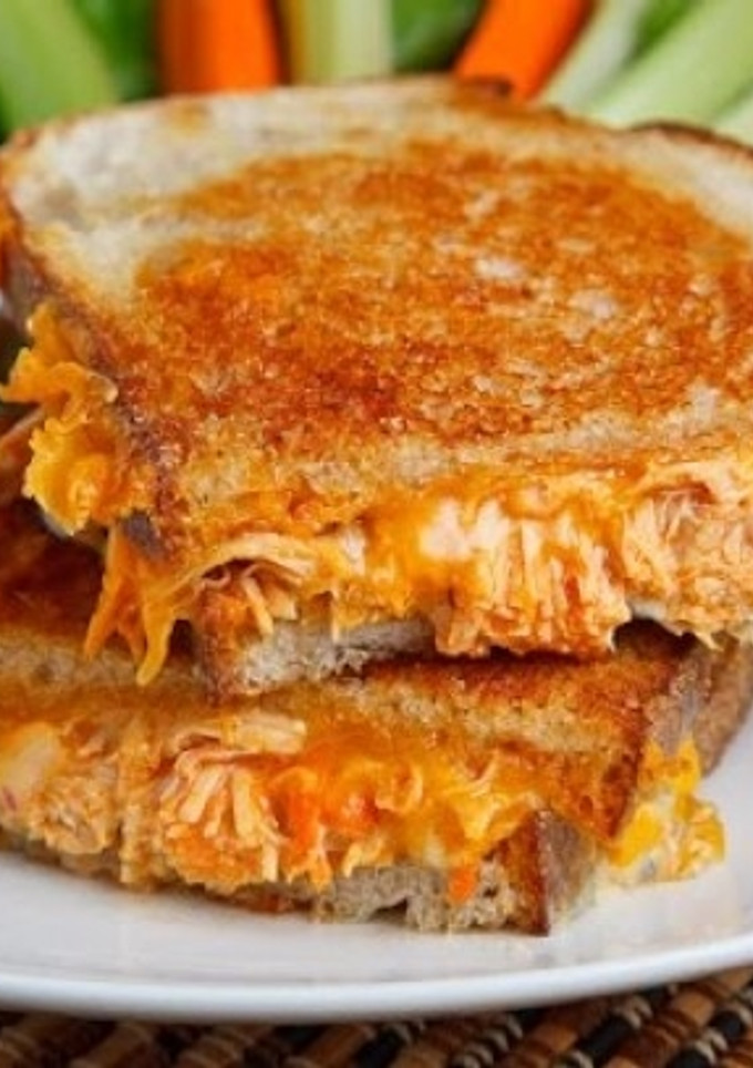 A picture of Crockpot Buffalo Chicken.