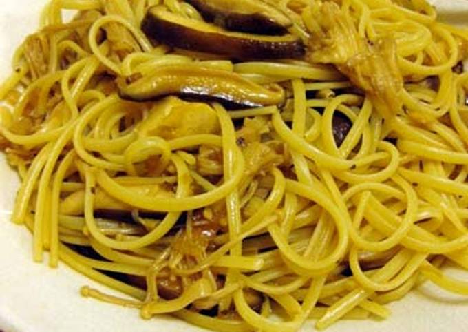 Delicious Butter Soy Sauce Mushroom Pasta