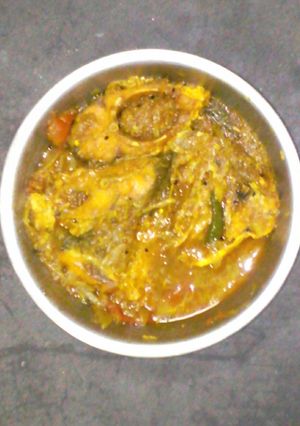A picture of Fish curry.