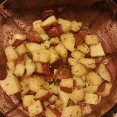 A picture of Onion Garlic Red potatoes.