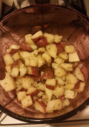 A picture of Onion Garlic Red potatoes.