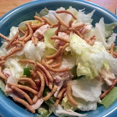 A picture of Chinese chicken salad.