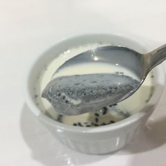 A picture of Black Sesame Pudding.