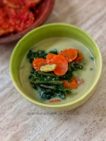 Cara Mudah Menyiapkan Resep Bobor bayam, wortel, kacang panjang yang Uenak Anti Ribet, Mantap