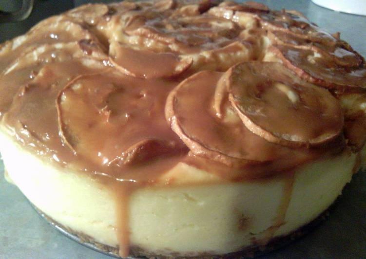 Recipe of sunshines  caramel apple cheesecake in A Minutes for Family